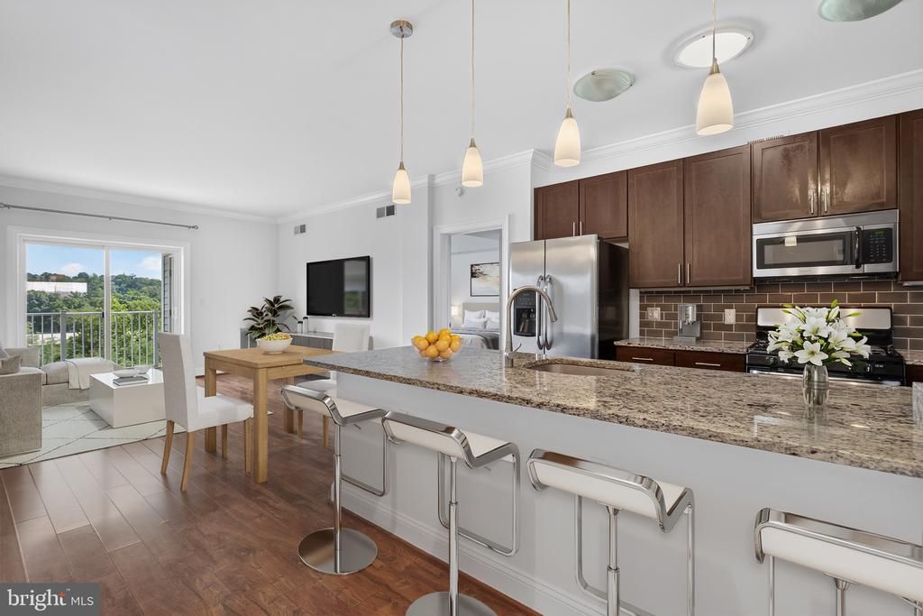 6301 Edsall Road, Unit 613, Alexandria, VA 22312 Main Photo