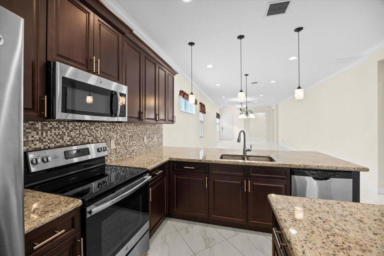 11147 SW Visconti Way, Port Saint Lucie, FL 34986 Photo