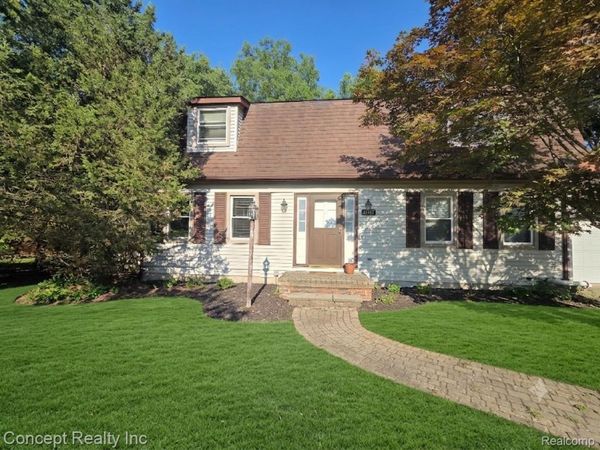 21467 Jewell Court, Grosse Ile Township, Mi 48138