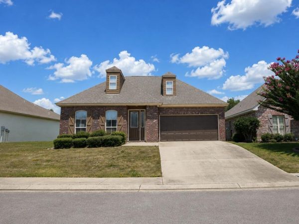 4 Calcutta Cove, Hattiesburg, MS 39402