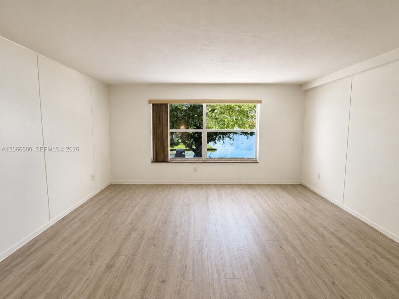 1720 W 75th St, Hialeah, FL 33014 Photo