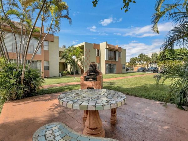 9370 W Flagler St , Unit 209A, Miami, FL 33174