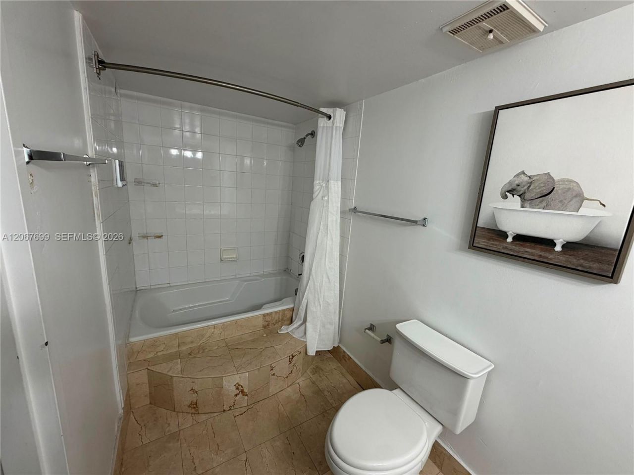7601 E Treasure Dr , Unit 2220, North Bay Village, FL 33141 Photo