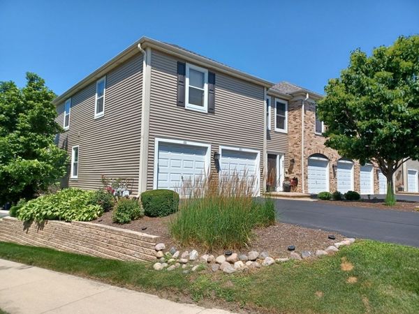 477 Village Green Road , Unit 201A, Naperville, IL 60540