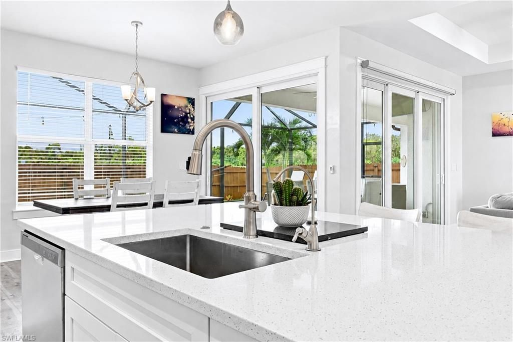 1815 NW 28th Pl, Cape Coral, FL 33993 Photo