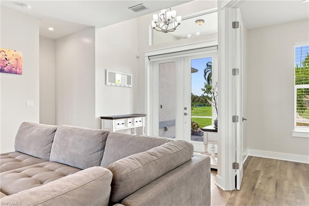 1815 NW 28th Pl, Cape Coral, FL 33993 Photo