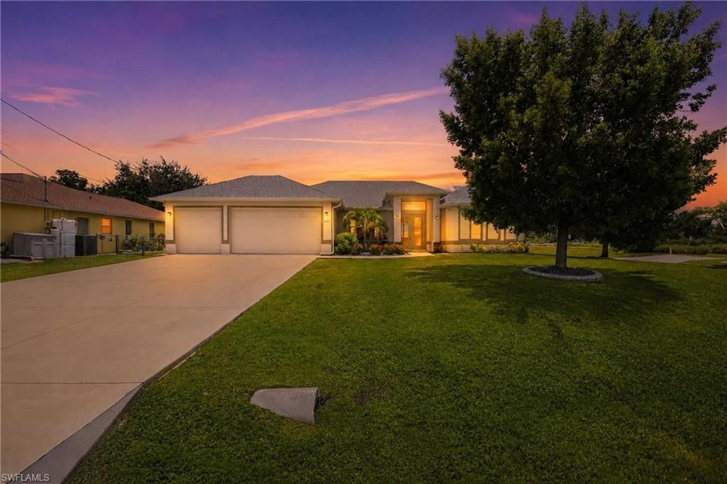 1815 NW 28th Pl, Cape Coral, FL 33993 Photo