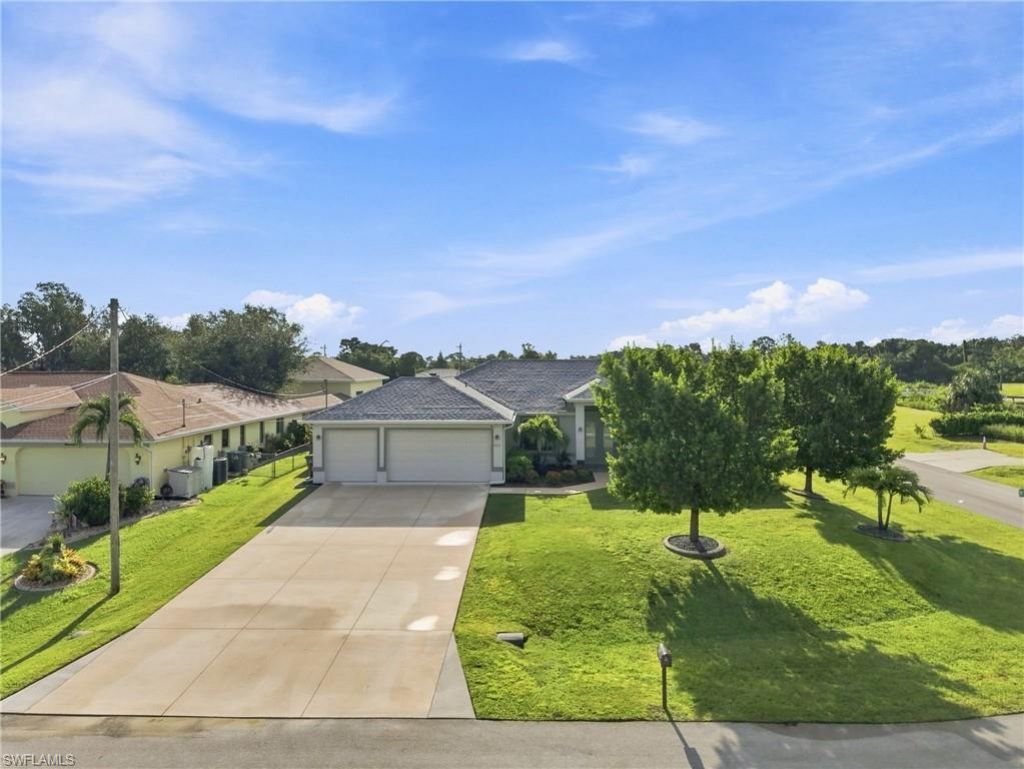 1815 NW 28th Pl, Cape Coral, FL 33993 Photo