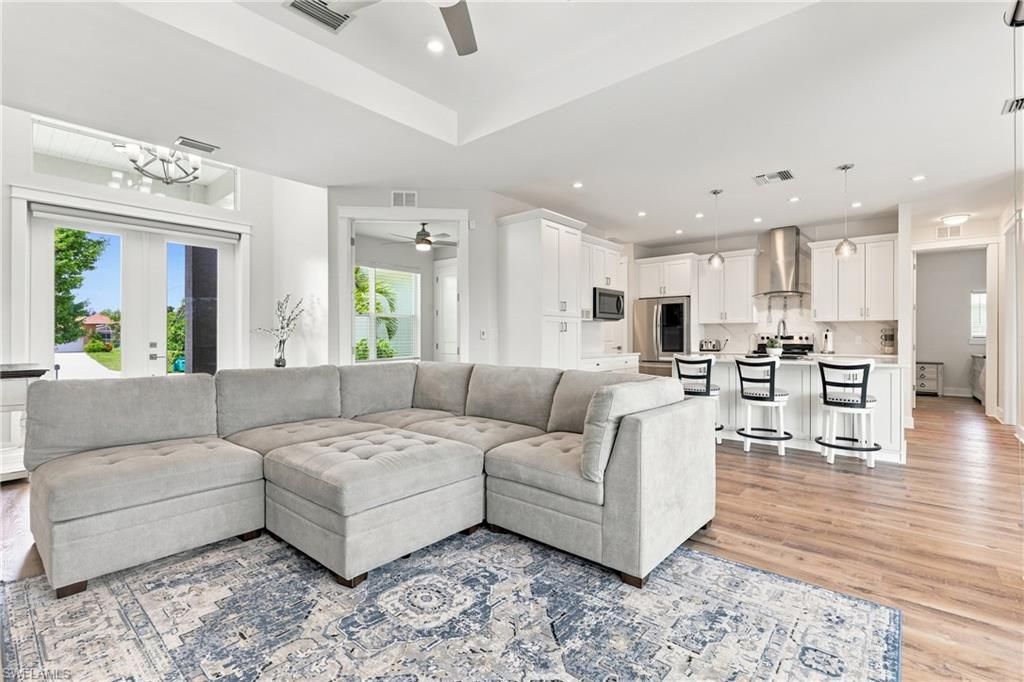 1815 NW 28th Pl, Cape Coral, FL 33993 Photo