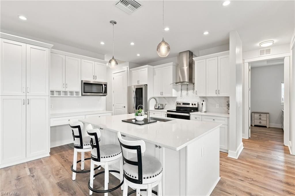 1815 NW 28th Pl, Cape Coral, FL 33993 Photo