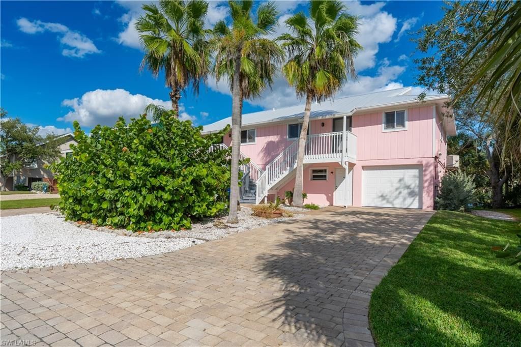 21691/693 Indian Bayou Dr, Fort Myers Beach, FL 33931 Photo
