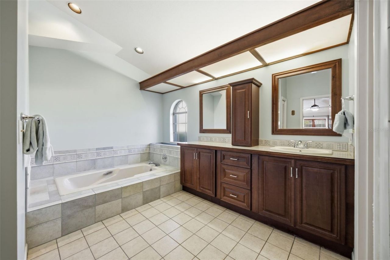 13707 Attley Place, Tampa, FL 33624 Photo
