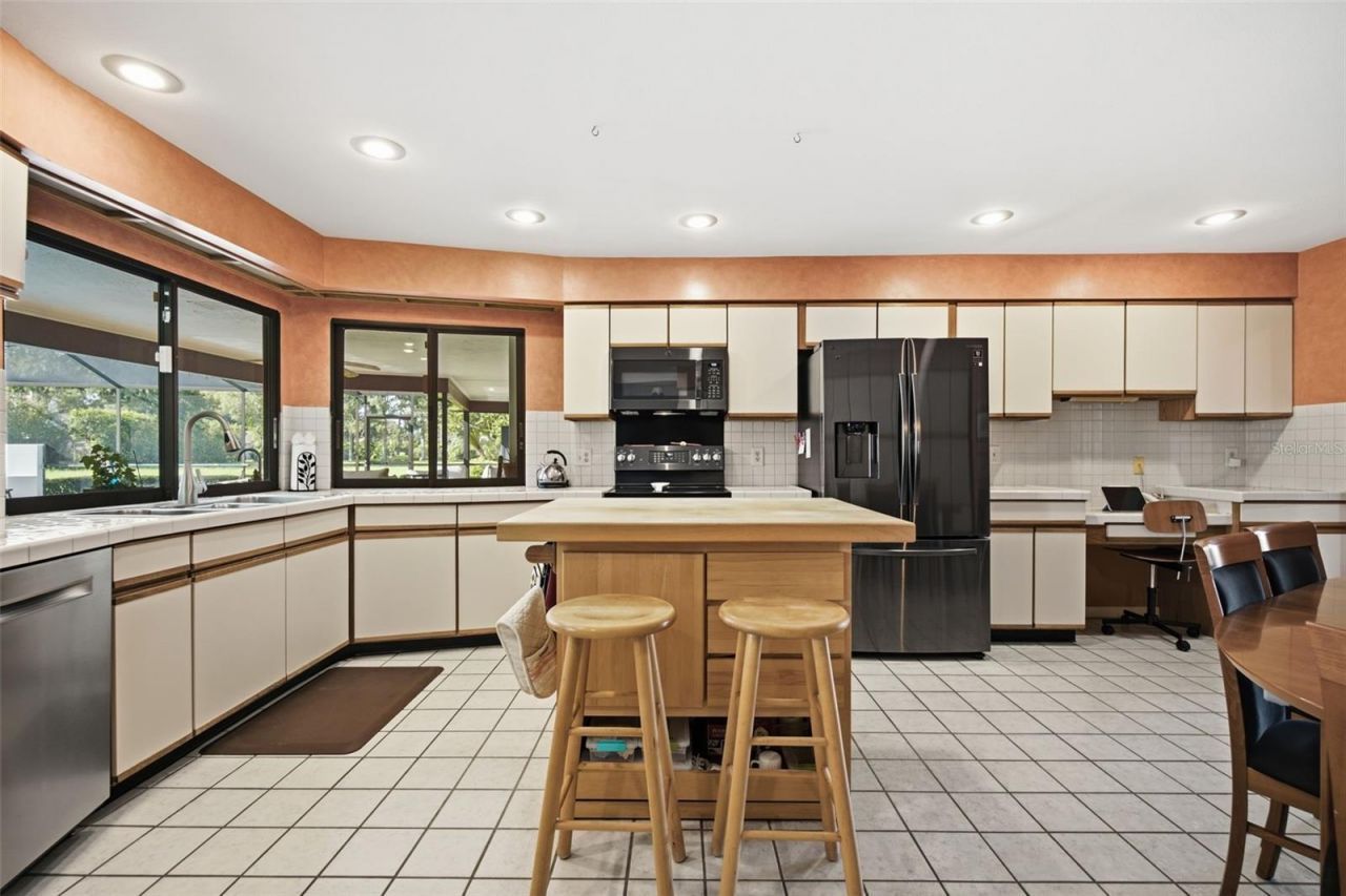 13707 Attley Place, Tampa, FL 33624 Photo
