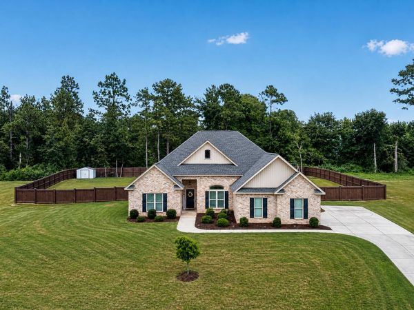 240 Lannington Drive, Lizella, GA 31052