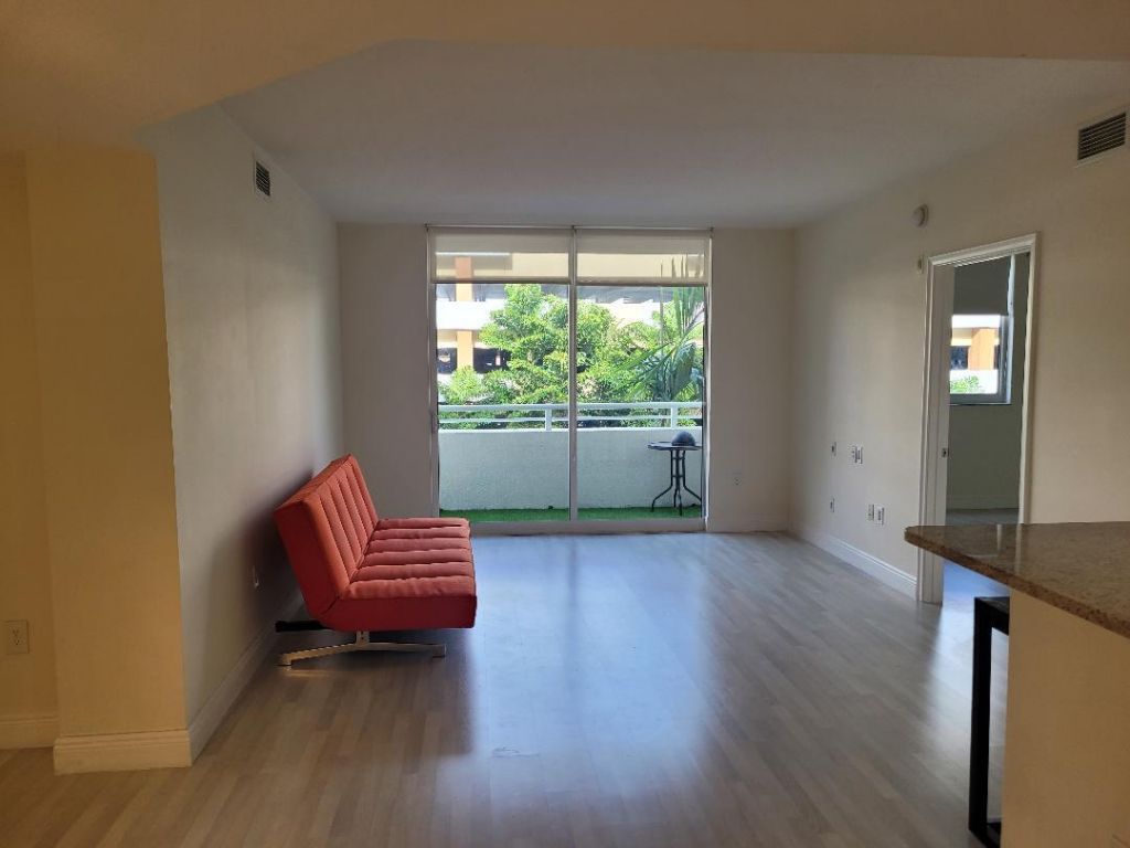 2775 NE 187th Street, Unit 325, Miami, FL 33180 Photo