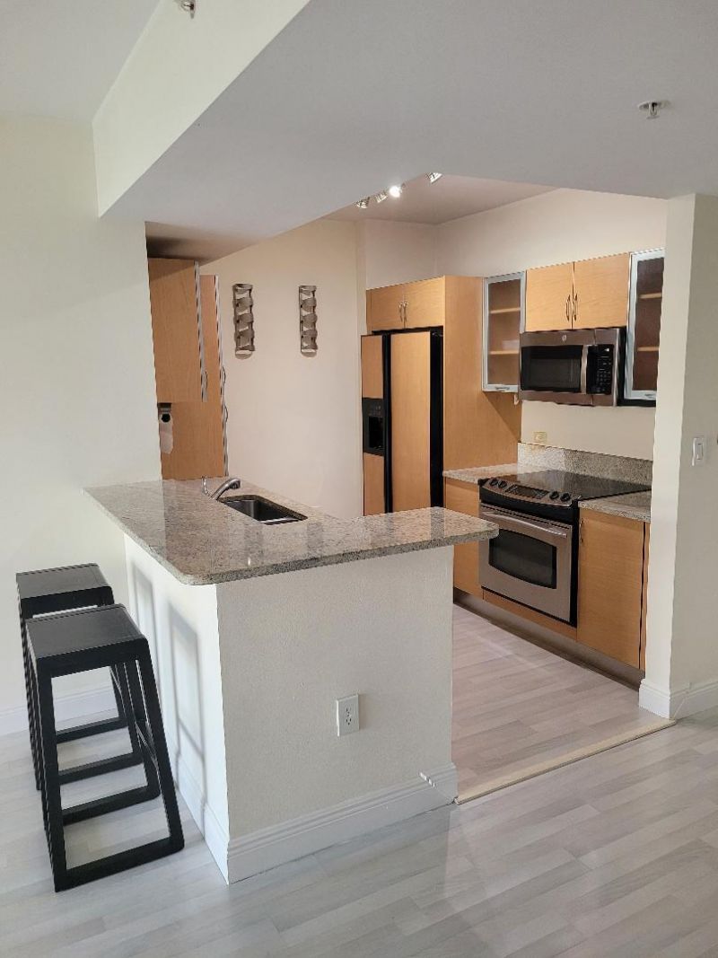 2775 NE 187th Street, Unit 325, Miami, FL 33180 Photo