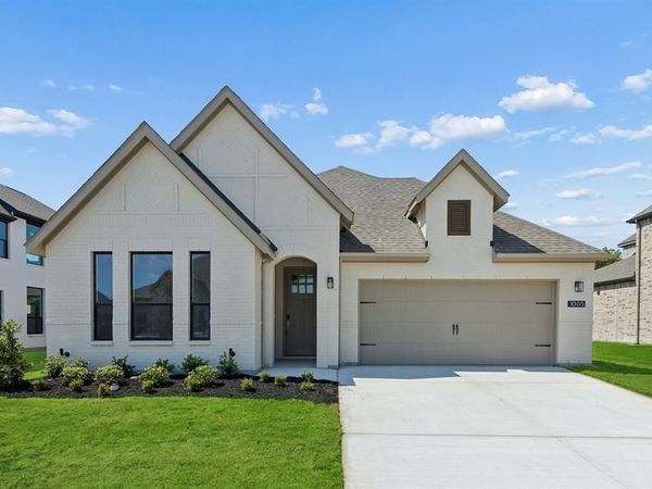 1005 Goldenrod Drive, Justin, TX 76247