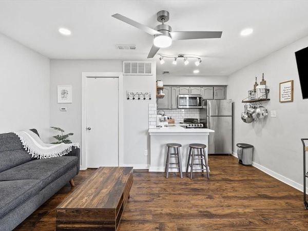 3121 Sondra Drive, Unit 304, Fort Worth, TX 76107