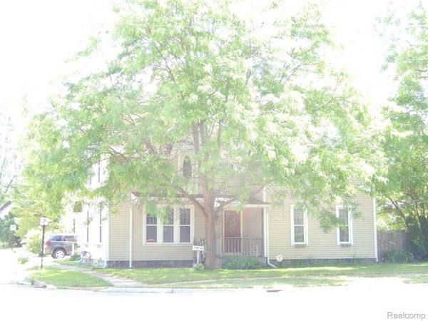 746 N Main Street, Lapeer, Mi 48446