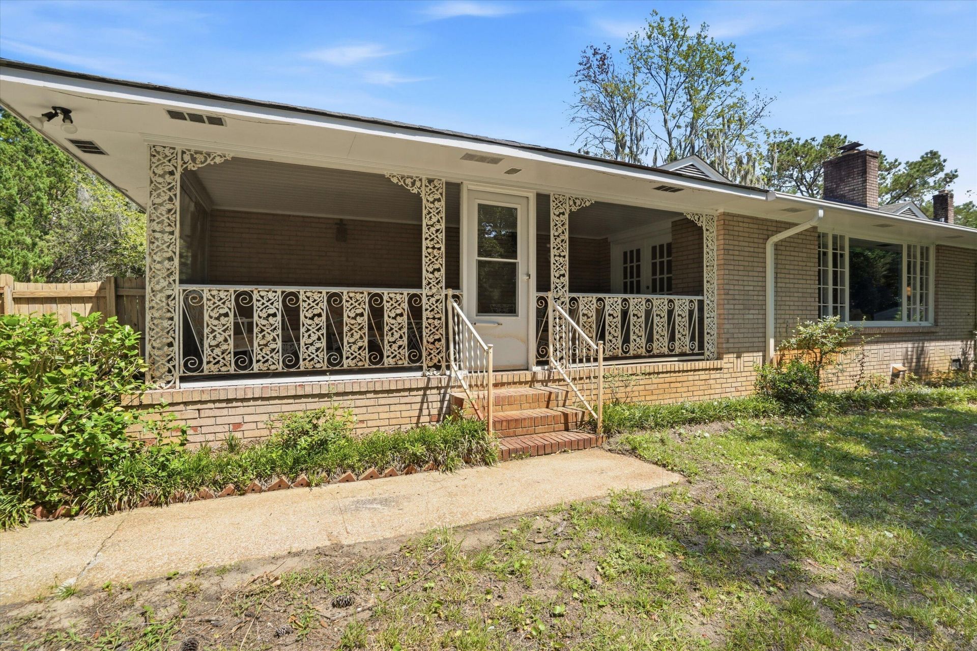 860 N Shem Drive Photo 19