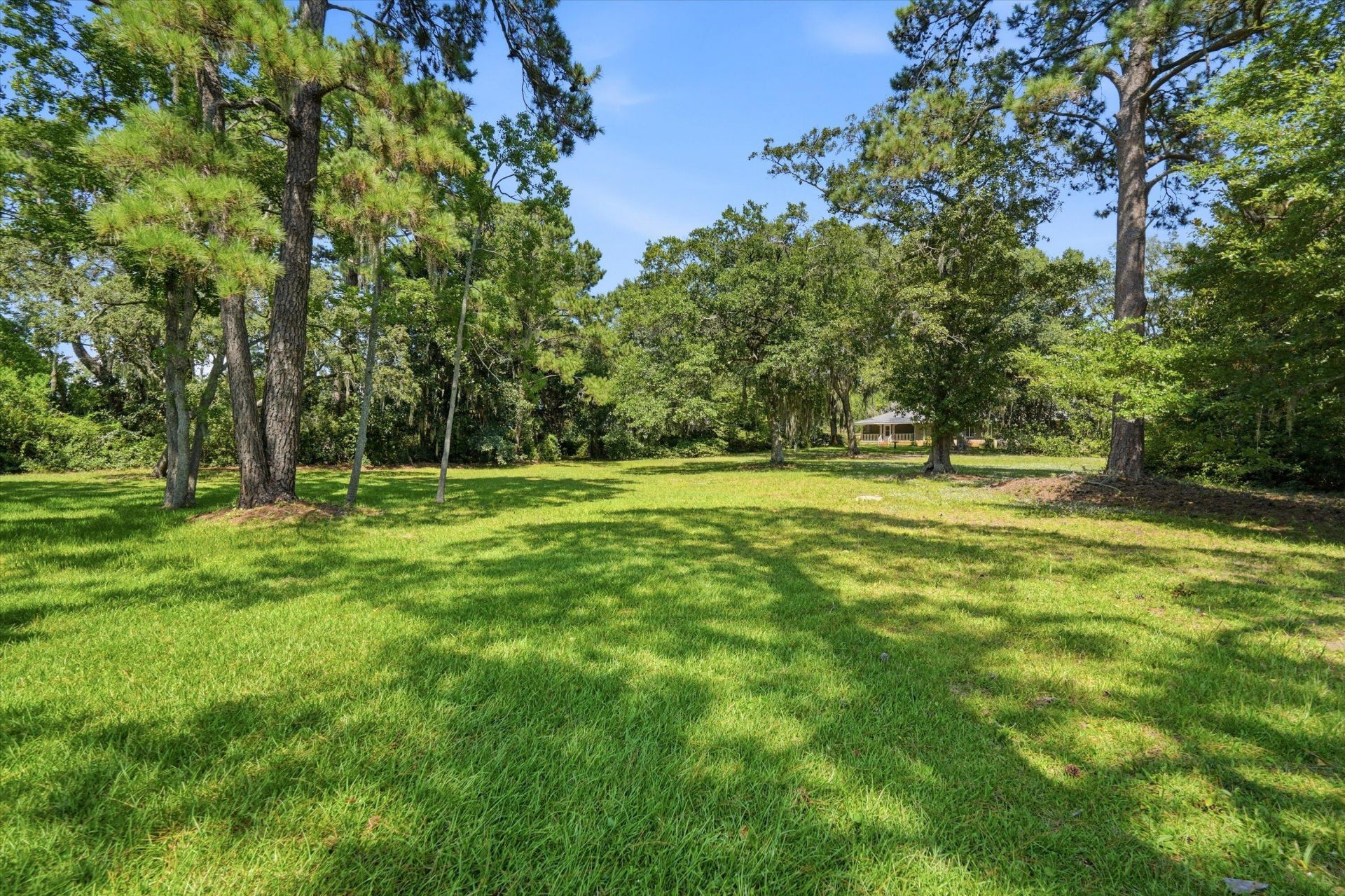 860 N Shem Drive Photo 36