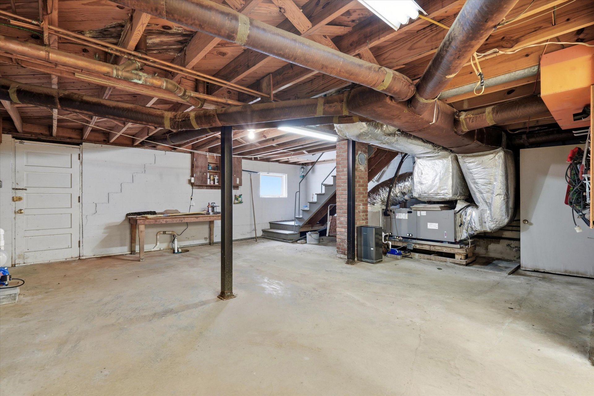 860 N Shem Drive Photo 39
