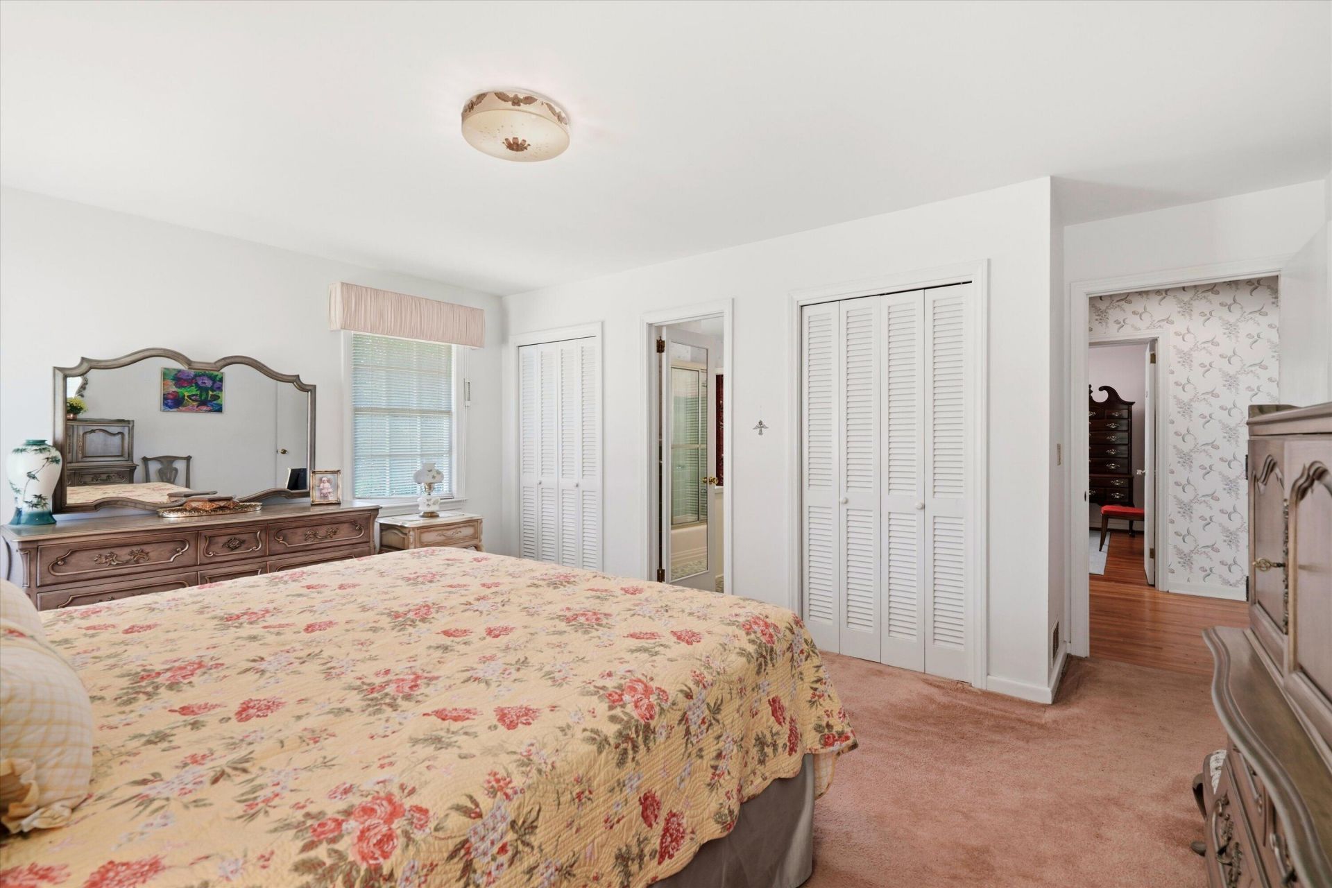 860 N Shem Drive Photo 43
