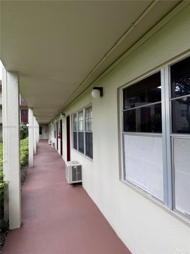 150 150 SW 134th Way, Unit R109, Pembroke Pines, FL 33027 Photo