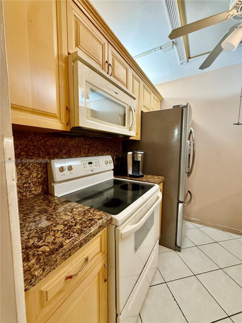150 150 SW 134th Way, Unit R109, Pembroke Pines, FL 33027 Photo