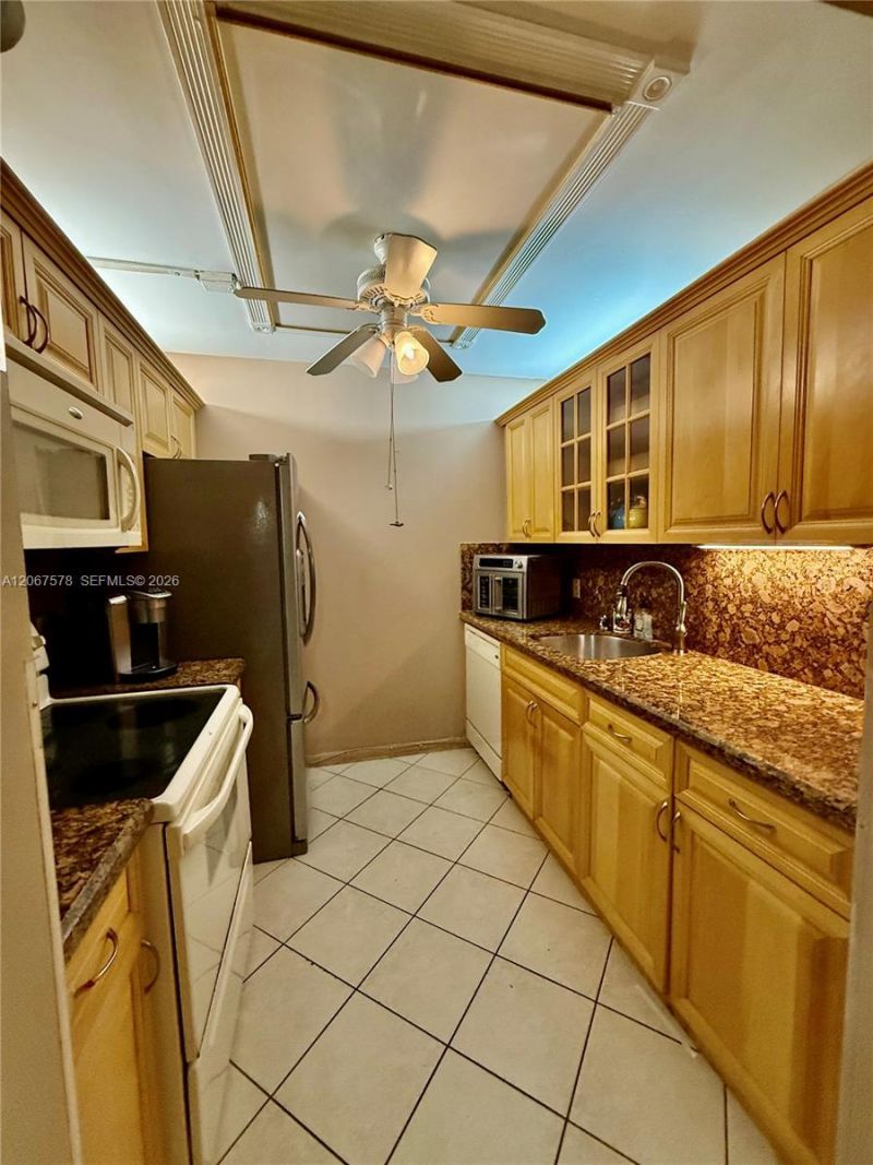 150 150 SW 134th Way, Unit R109, Pembroke Pines, FL 33027 Photo