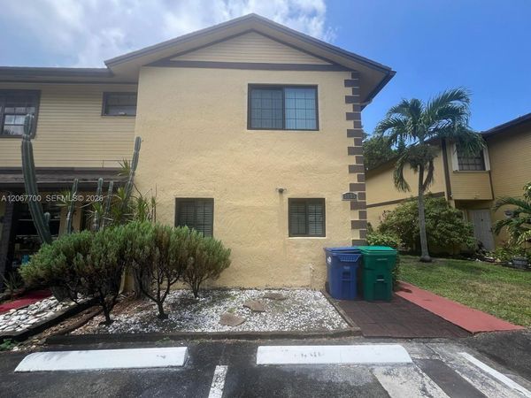 1133 NE 210th Ter , Miami, FL 33179