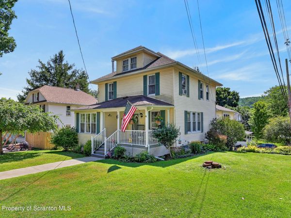 40 Oak Street, Nicholson, PA 18446