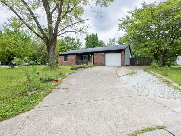 7832 Gordon Way , Indianapolis, IN 46237