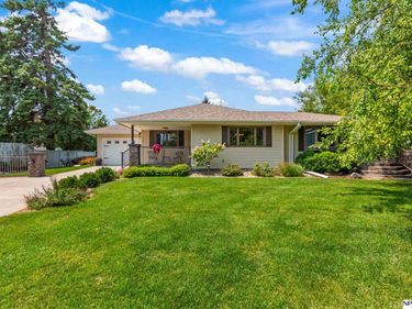 125 N 8th Street, Lyons, NE 68038