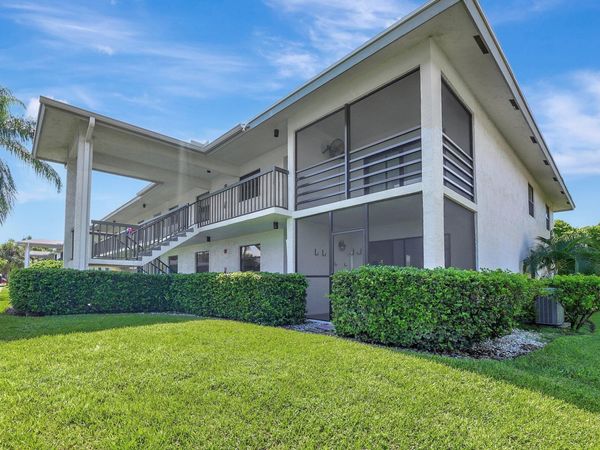 1200 SE Parkview Place, Unit F-5, Stuart, FL 34994