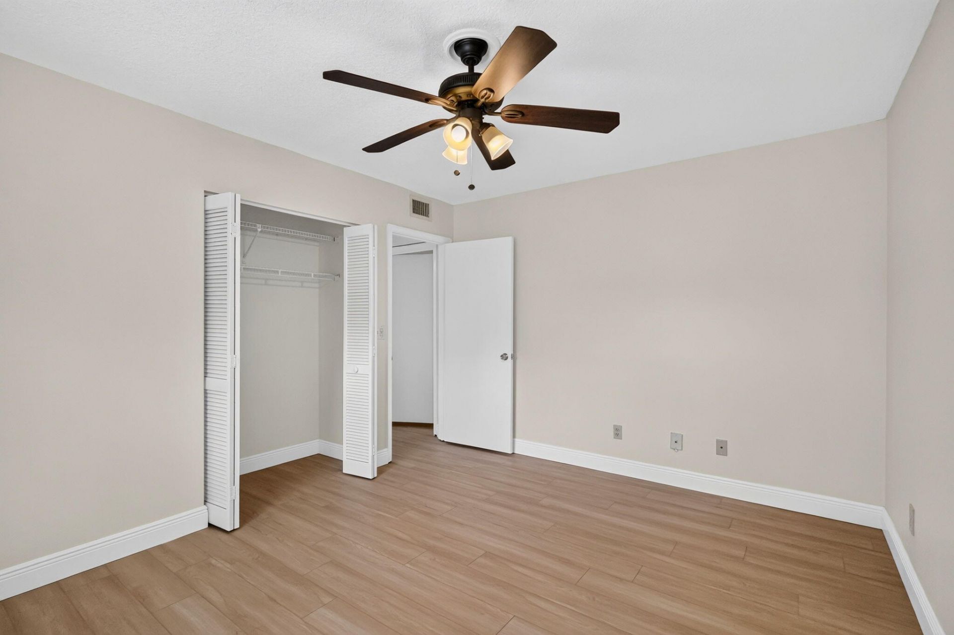 1200 SE Parkview Place, Unit F-5, Stuart, FL 34994 Photo