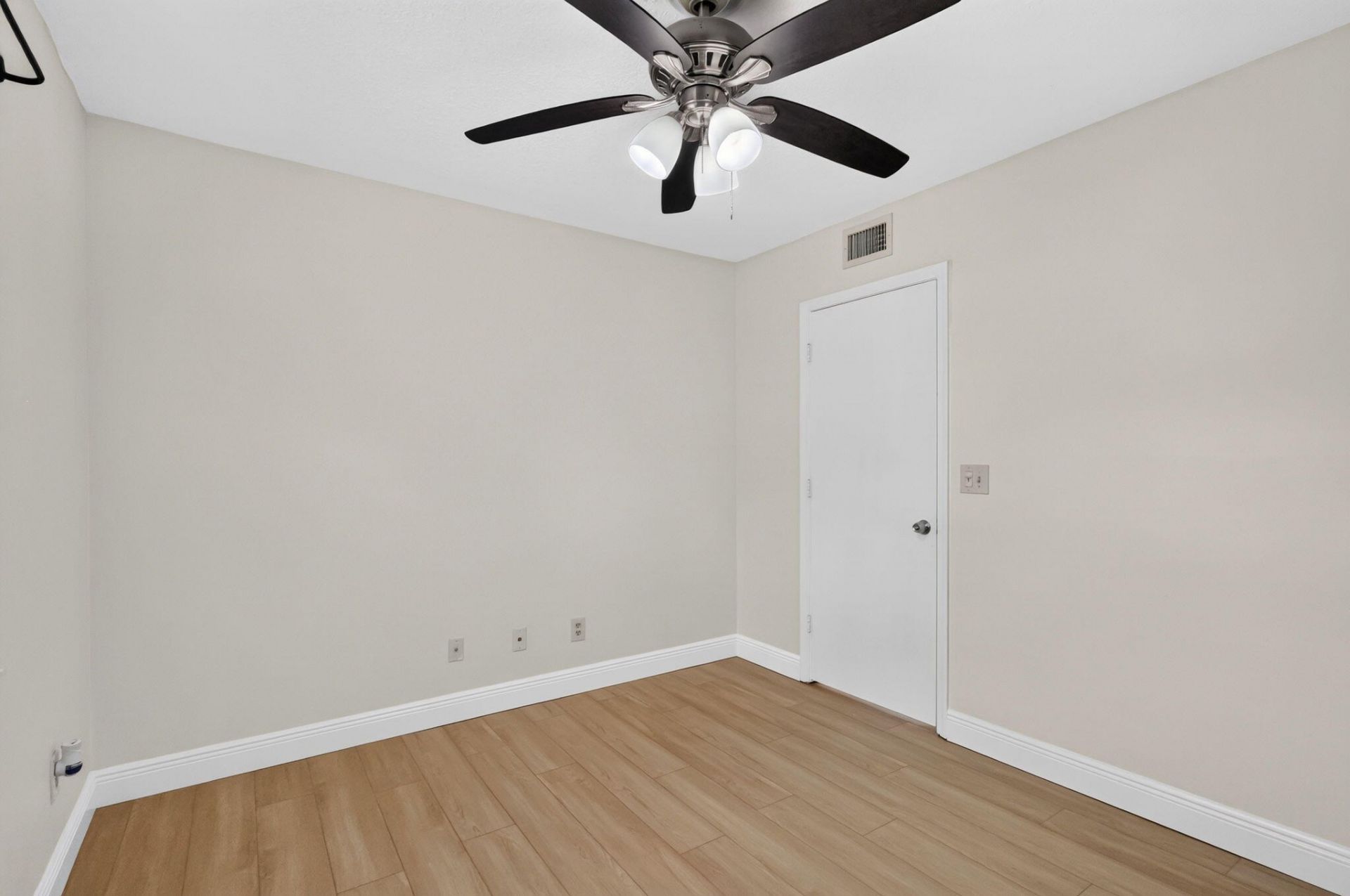 1200 SE Parkview Place, Unit F-5, Stuart, FL 34994 Photo