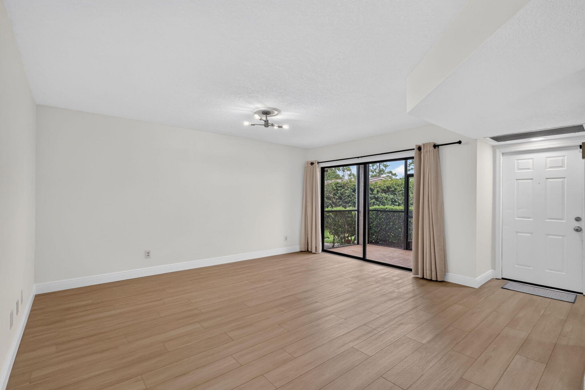 1200 SE Parkview Place, Unit F-5, Stuart, FL 34994 Photo