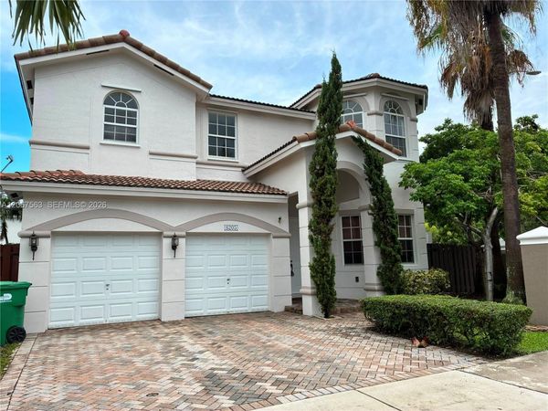 8205 NW 116th Ave, Doral, FL 33178
