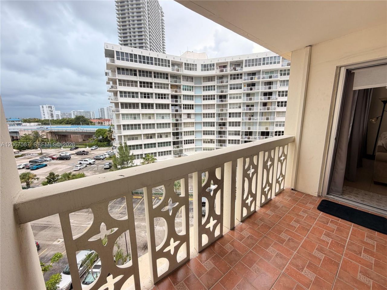 1825 S Ocean Dr , Unit 607, Hallandale Beach, FL 33009 Photo