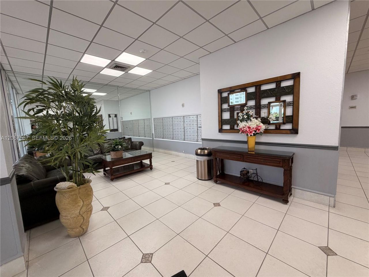 1825 S Ocean Dr , Unit 607, Hallandale Beach, FL 33009 Photo