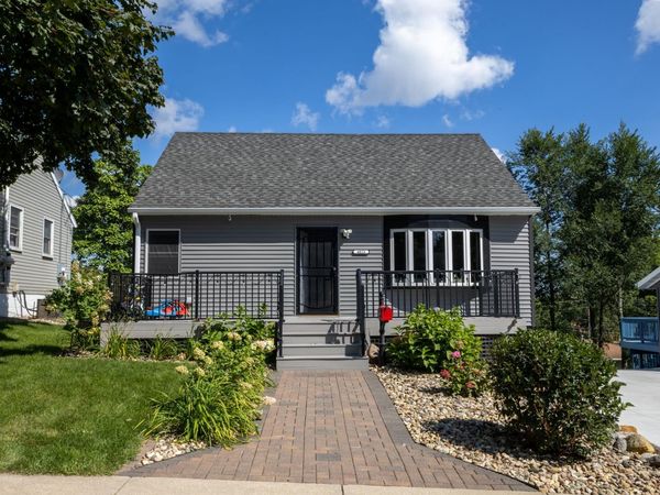 4025 7th Place NW, Rochester, MN 55901