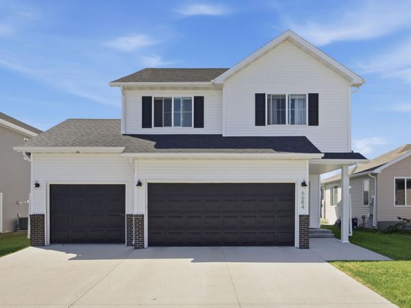 6684 Toronto Drive S, Fargo, ND 58104