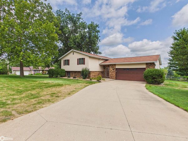 1951 Gladstone Street, Ottumwa, IA 52501