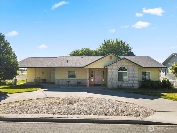 630 S 20th Avenue , Othello, WA 99344