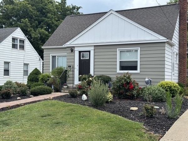 2725 Walbrook Avenue , Cleveland, OH 44109