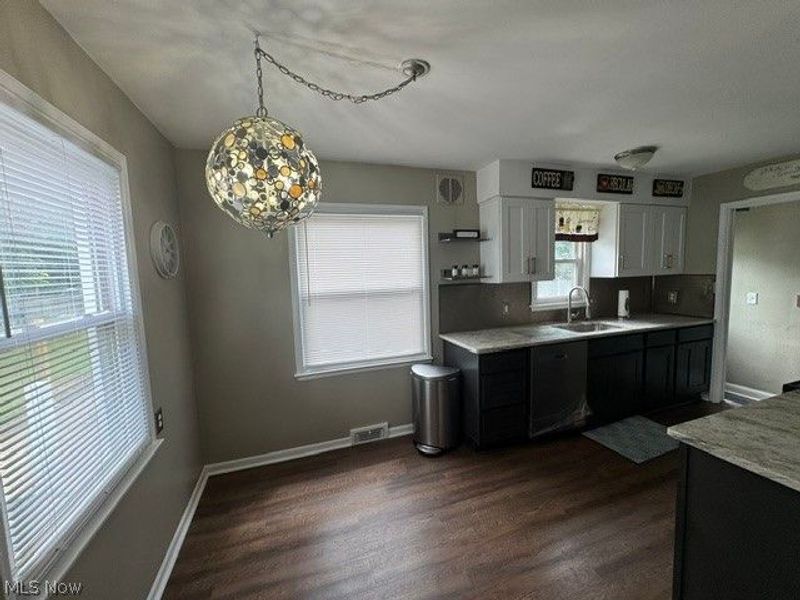 2725 Walbrook Avenue, Cleveland, OH 44109 Photo 9