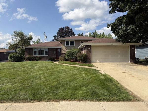 608 Gloria Street , Lockport, IL 60441
