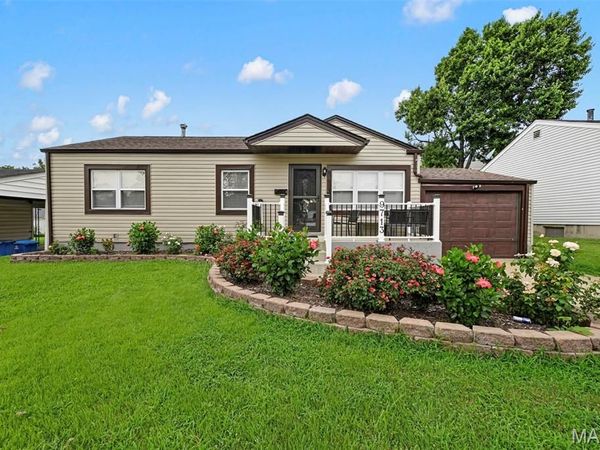 9713 Shuffle Drive, Affton, MO 63123