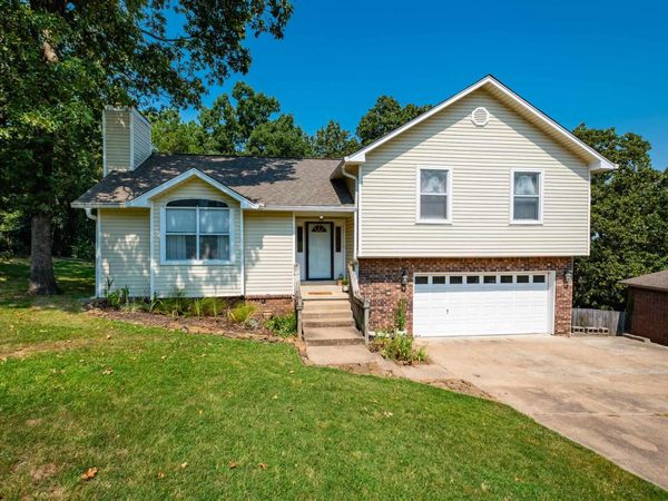 97 Emerald Drive, Maumelle, AR 72113